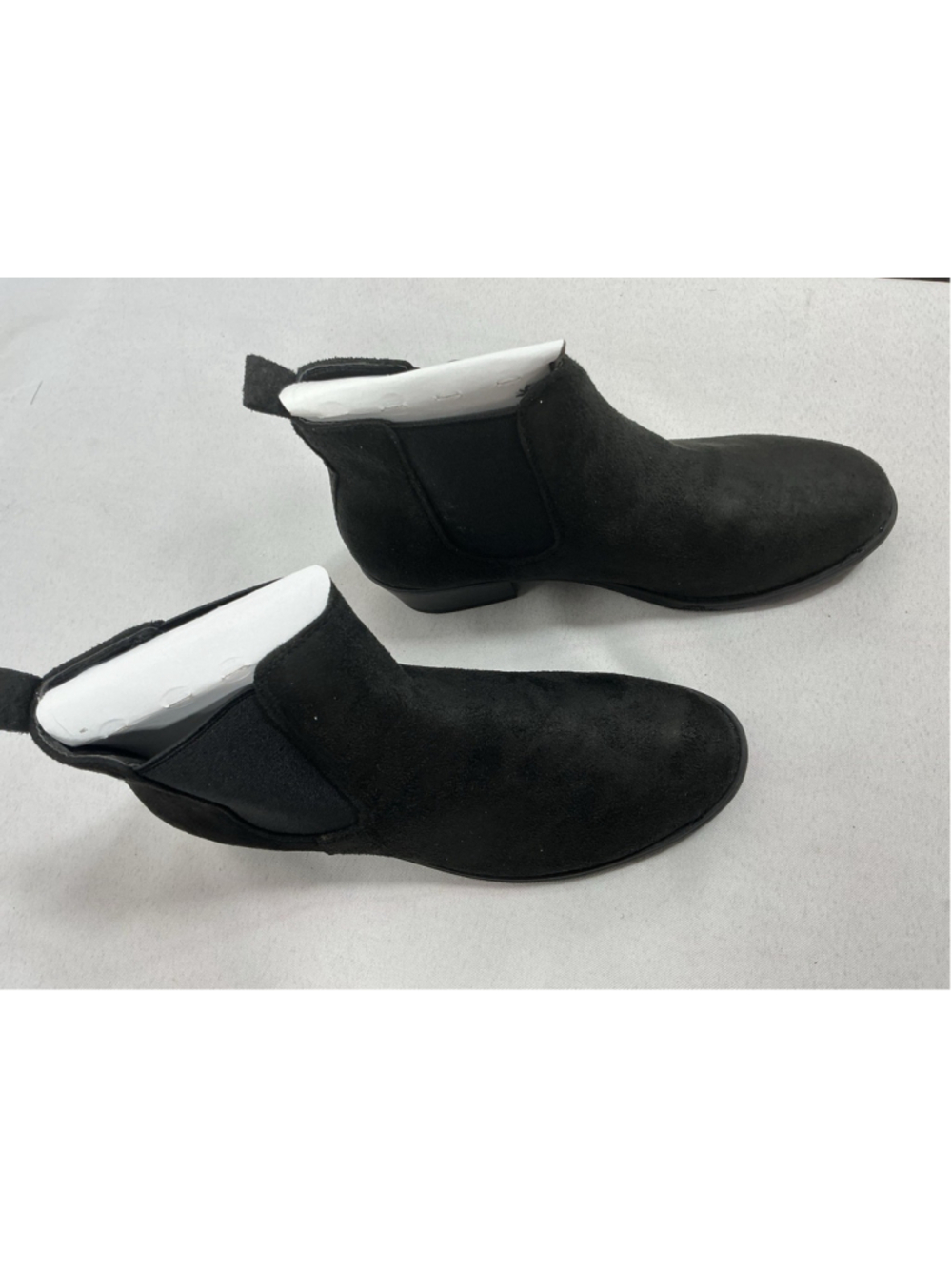 Womans New In Box Refresh Tildon Pullon Ankle Boots Size 6 Black